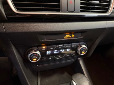 2015 Mazda Mazda3 Hatchback i Touring