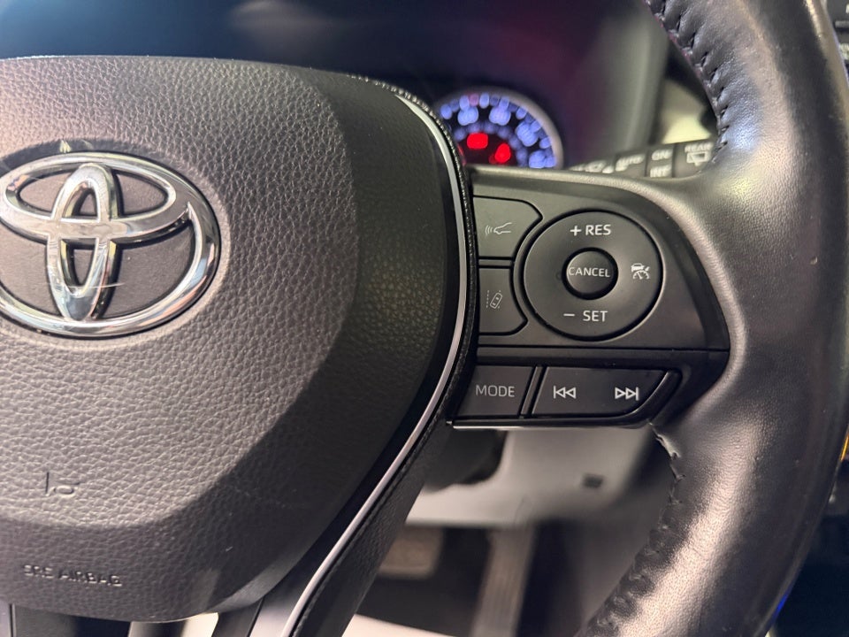 2021 Toyota RAV4 Hybrid XLE Premium