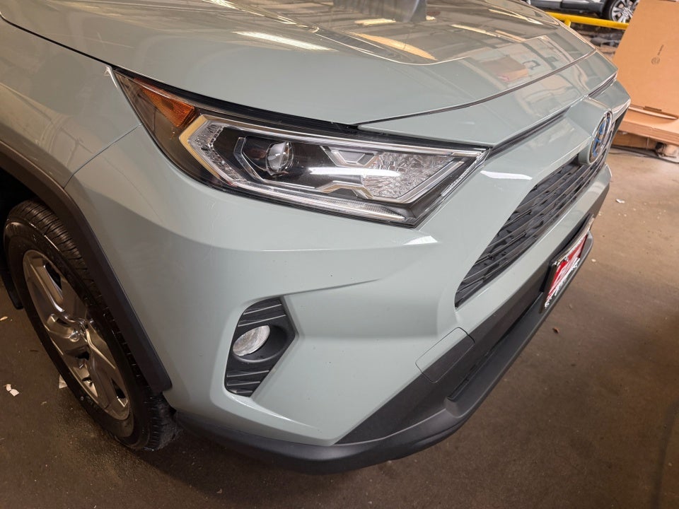 2021 Toyota RAV4 Hybrid XLE Premium