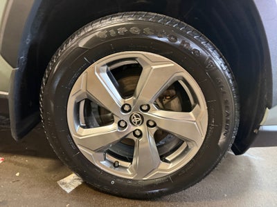 2021 Toyota RAV4 Hybrid XLE Premium