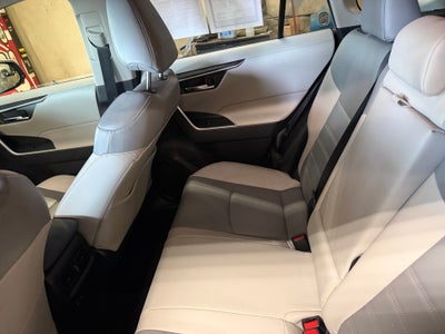 2021 Toyota RAV4 Hybrid XLE Premium