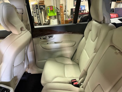 2019 Volvo XC90 T6 Momentum