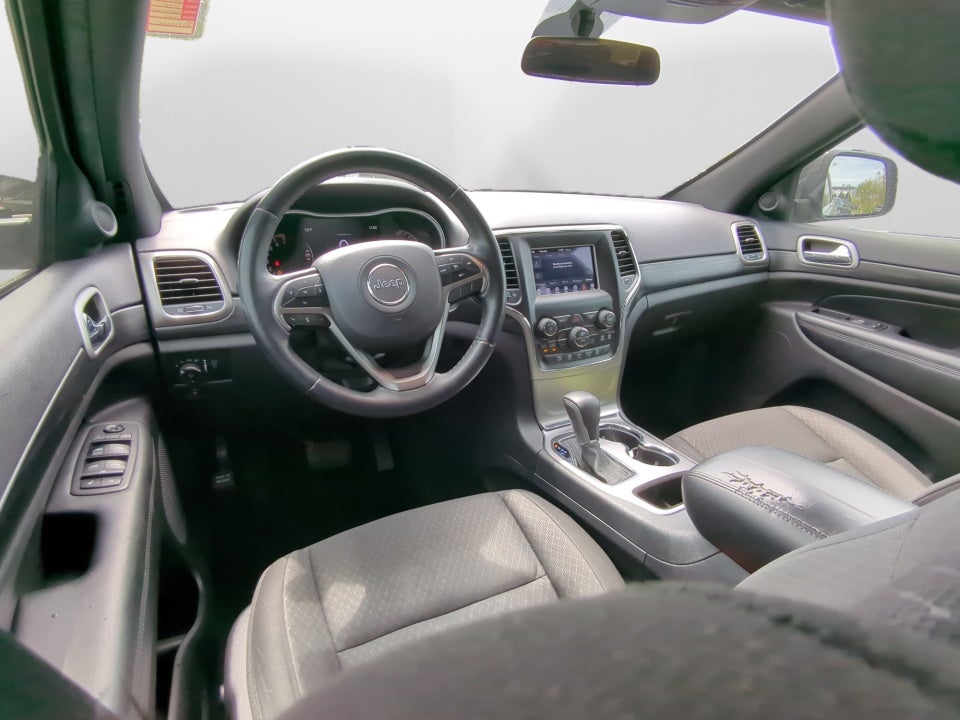 2019 Jeep Grand Cherokee Laredo E 4x4