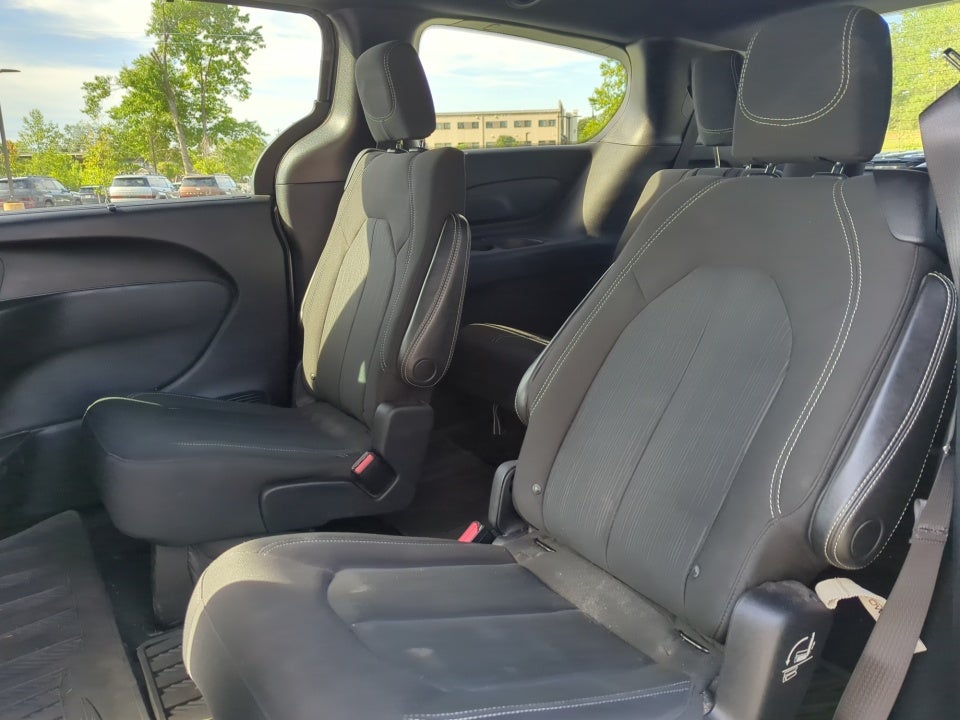 2020 Chrysler Pacifica Touring