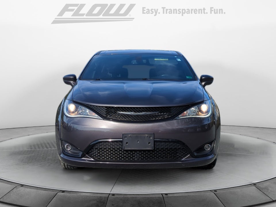 2020 Chrysler Pacifica Touring