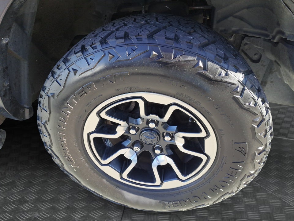 2018 RAM 1500 Rebel Crew Cab 4x4 5'7" Box