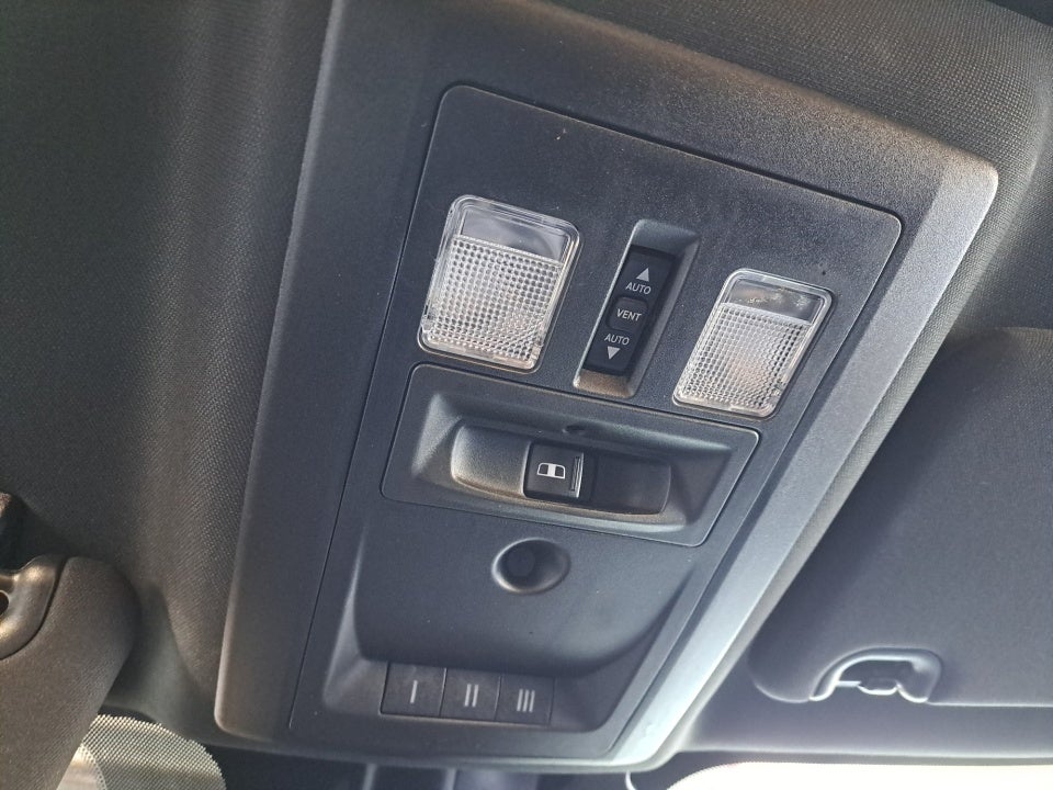 2018 RAM 1500 Rebel Crew Cab 4x4 5'7" Box