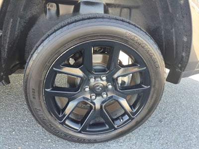 2021 RAM 1500 Laramie Crew Cab 4x4 5'7" Box