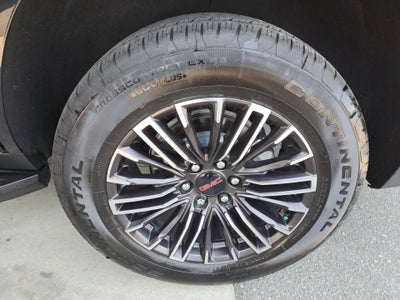 2025 GMC Yukon Elevation