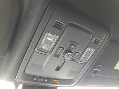 2025 GMC Yukon 4WD Denali