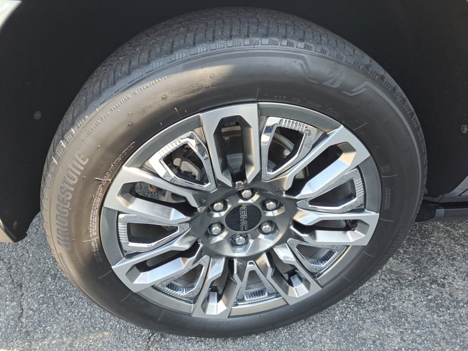 2024 GMC Yukon Denali Ultimate