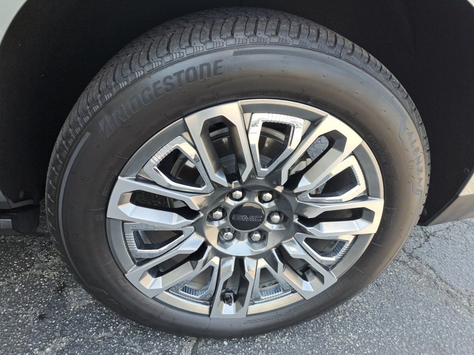 2024 GMC Yukon Denali Ultimate