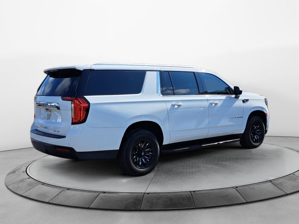 2022 GMC Yukon XL SLE