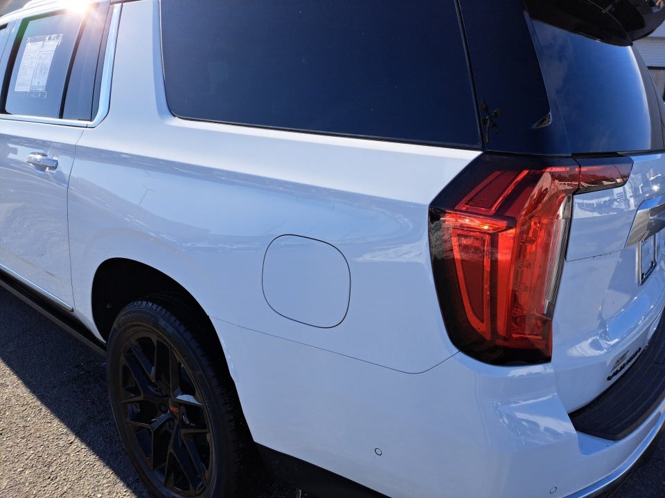 2023 GMC Yukon XL 4WD Denali