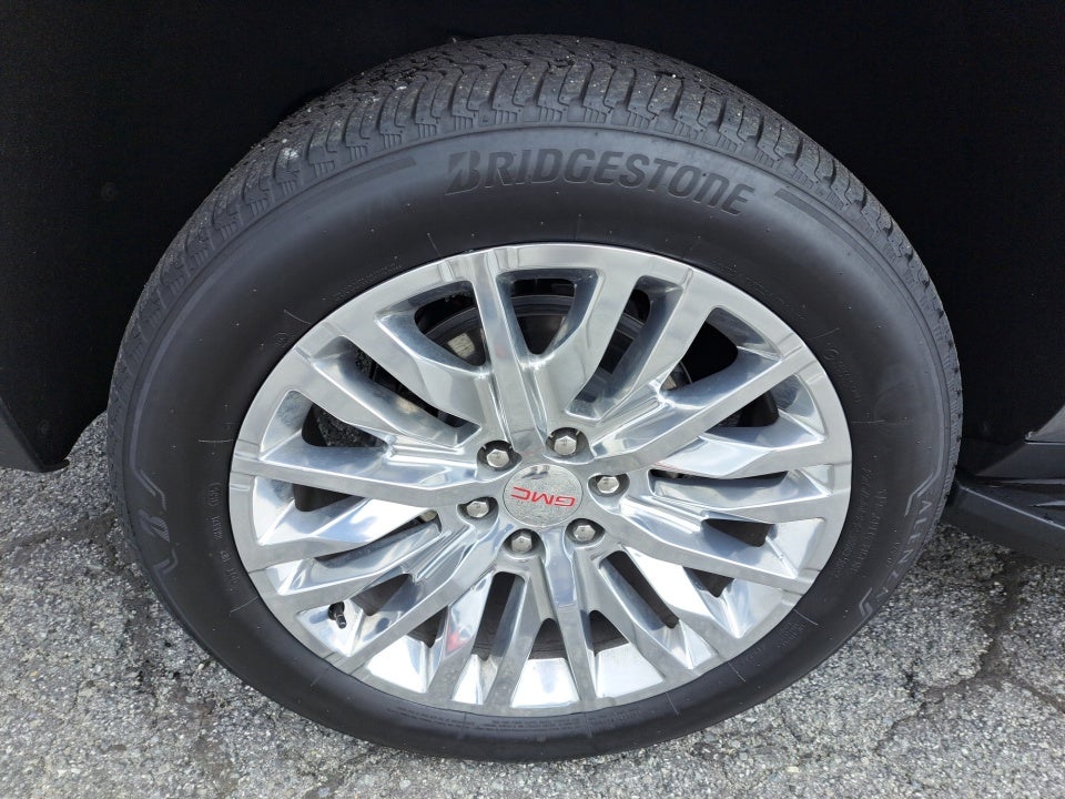 2025 GMC Yukon XL 4WD Denali
