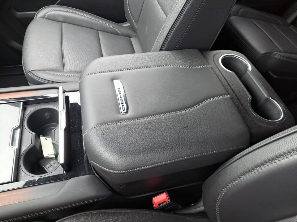 2025 GMC Yukon XL 4WD Denali