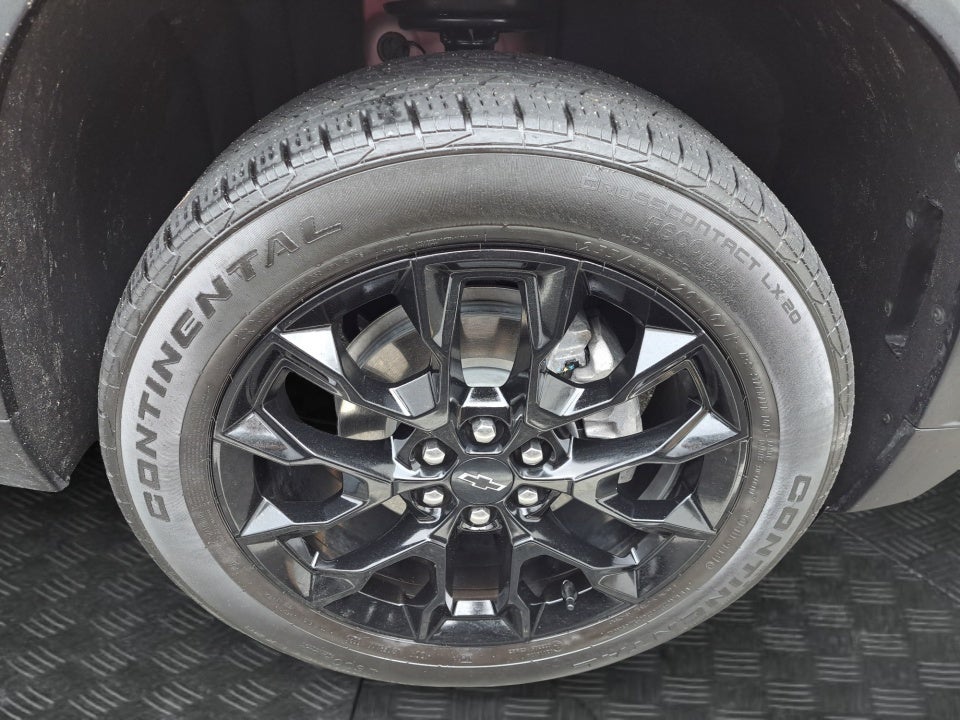 2025 Chevrolet Traverse FWD LT