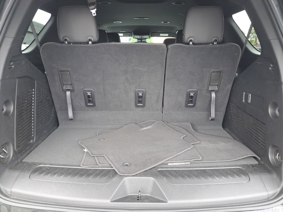 2025 Chevrolet Tahoe 4WD LT