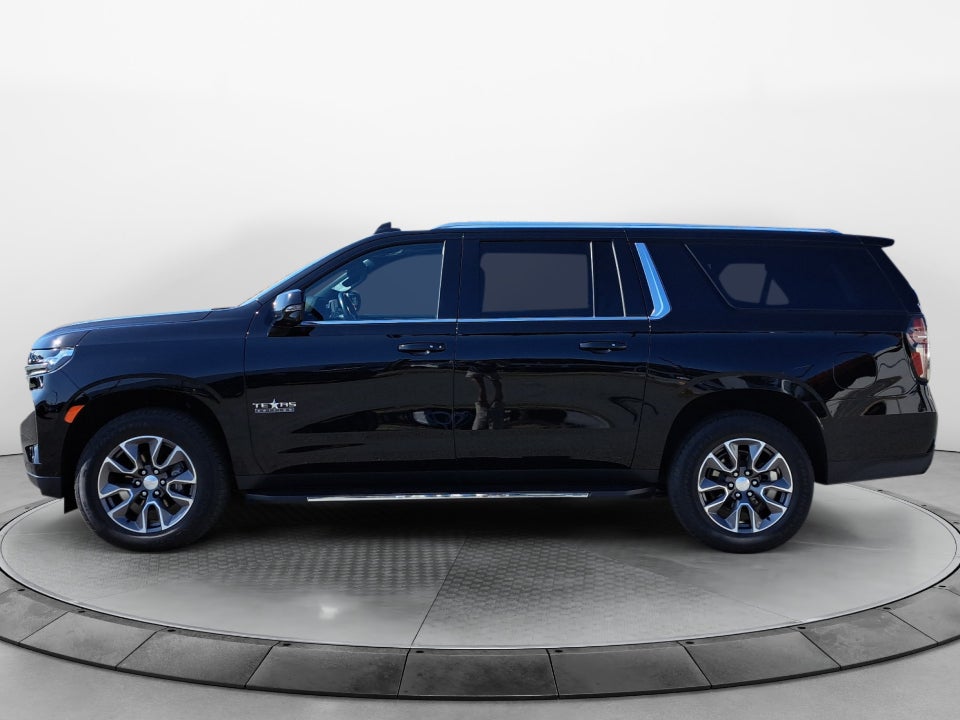 2022 Chevrolet Suburban 4WD LT