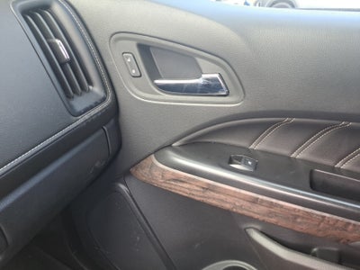 2022 GMC Canyon 4WD Crew Cab Short Box Denali