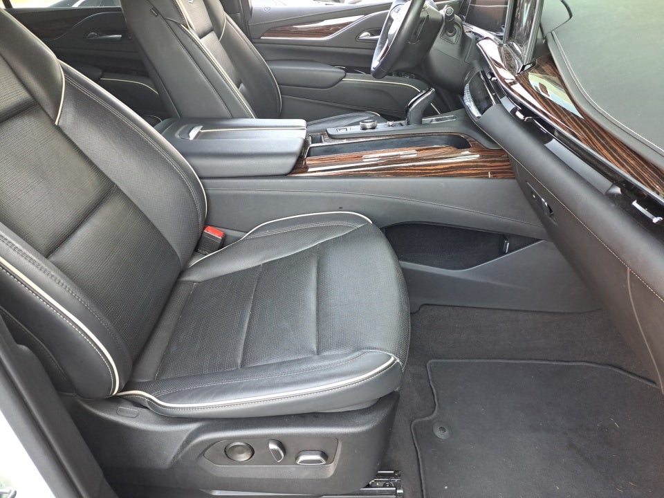 2022 Cadillac Escalade ESV Premium Luxury