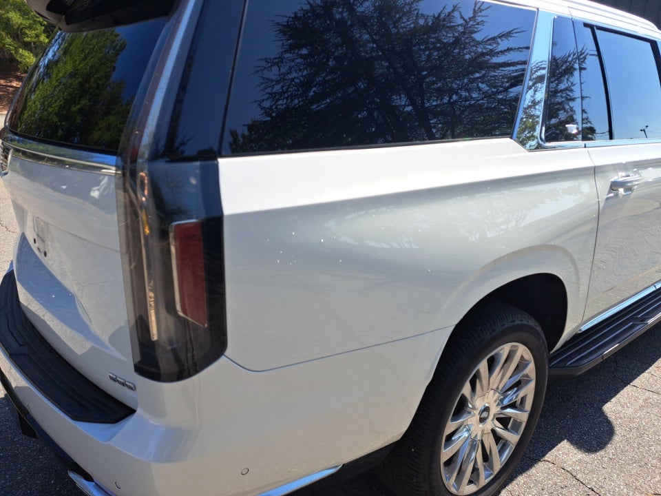 2022 Cadillac Escalade ESV Premium Luxury