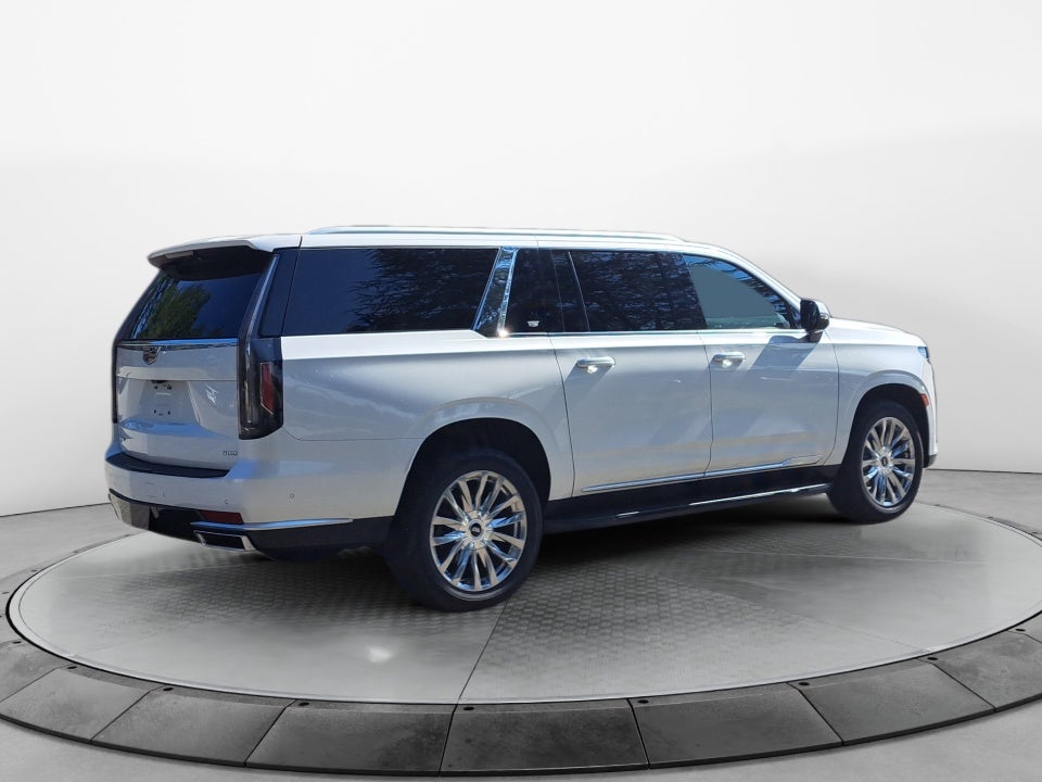 2022 Cadillac Escalade ESV Premium Luxury