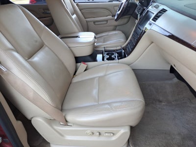 2010 Cadillac Escalade Luxury