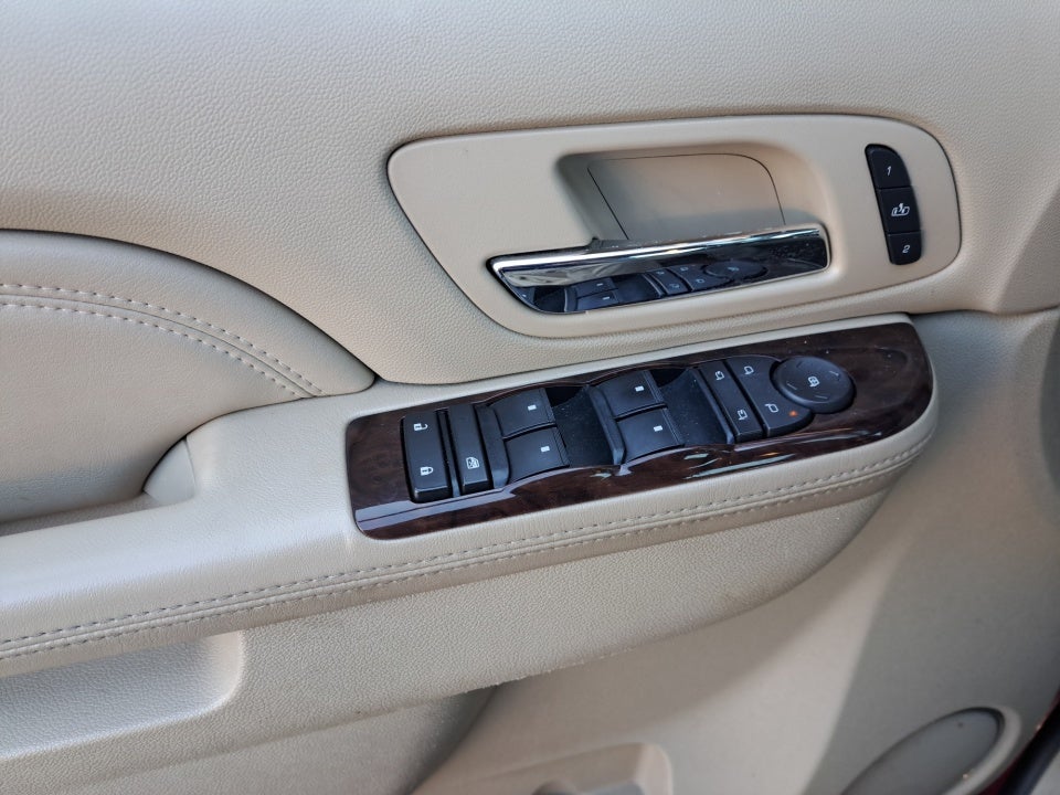 2010 Cadillac Escalade Luxury