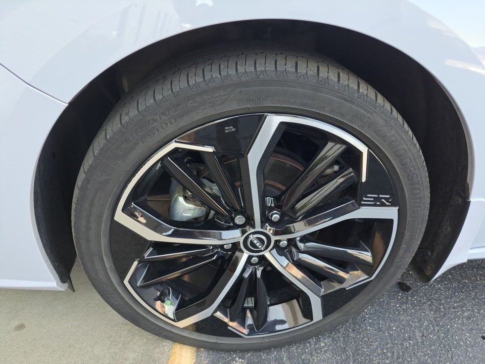 2023 Nissan Altima SR FWD