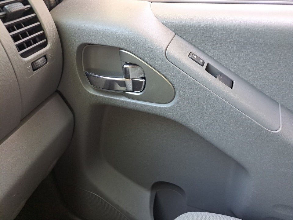 2015 Nissan Frontier SV