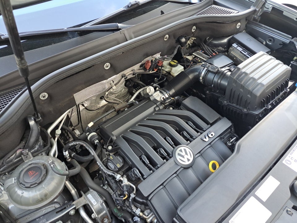 2020 Volkswagen Atlas Cross Sport 3.6L V6 SEL R-Line