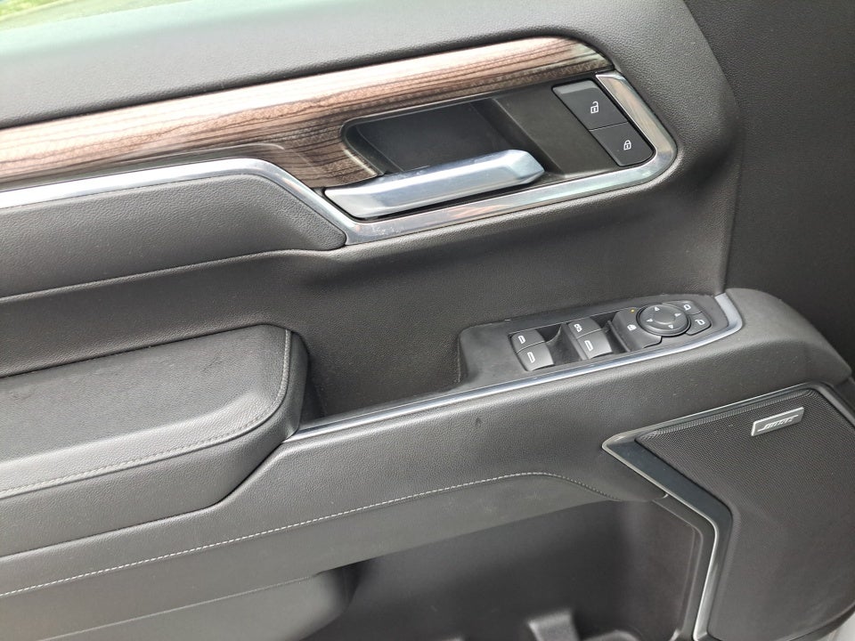 2022 Chevrolet Silverado 1500 4WD Crew Cab Short Bed RST