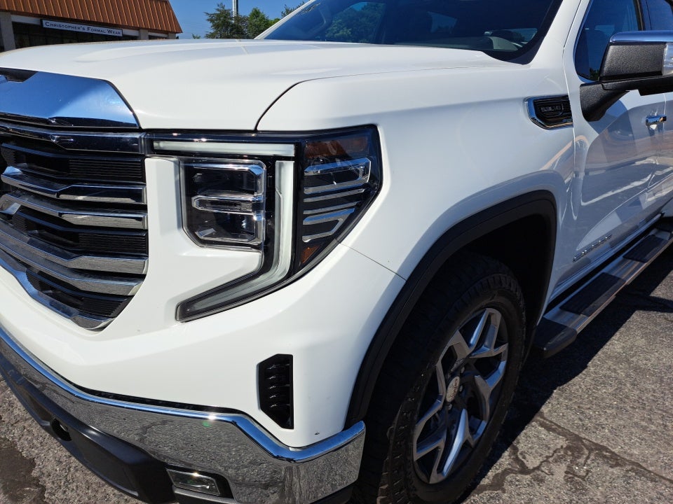 2023 GMC Sierra 1500 4WD Crew Cab Short Box SLT