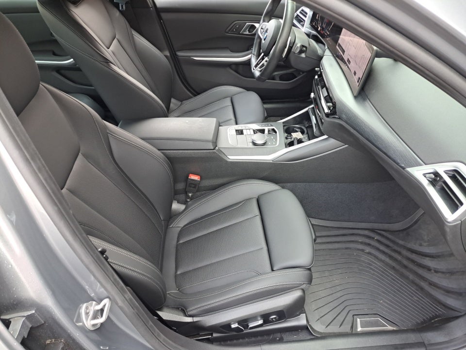 2025 BMW 330i 330i xDrive