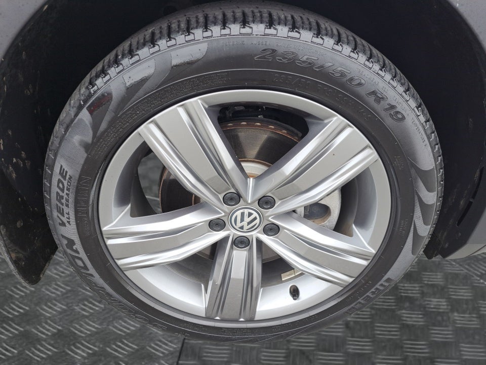 2021 Volkswagen Tiguan 2.0T SEL