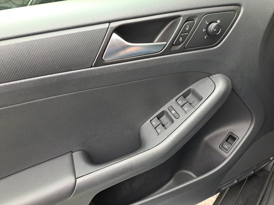 2015 Volkswagen Jetta 2.0L S