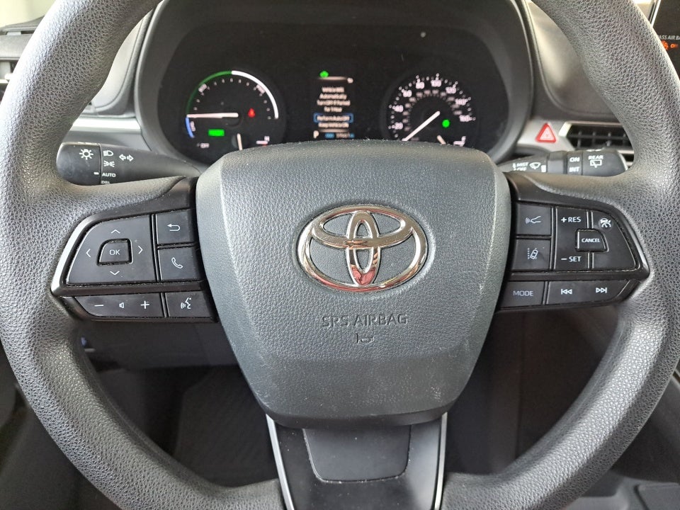 2022 Toyota Sienna LE