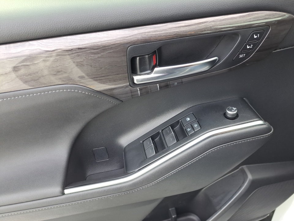 2020 Toyota Highlander Hybrid Limited