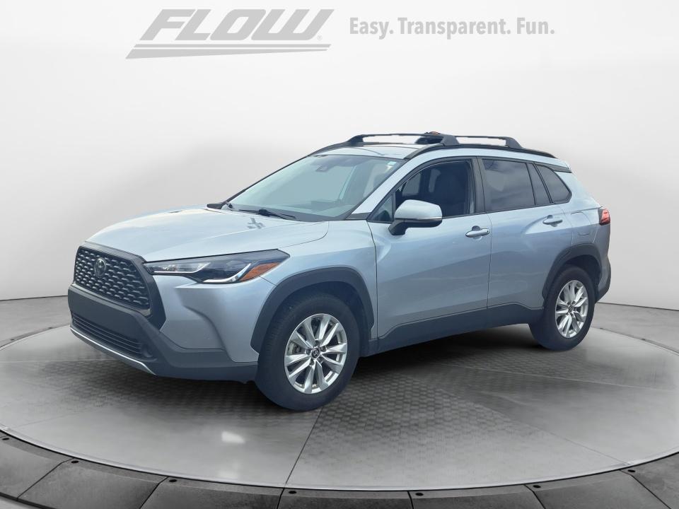 2022 Toyota Corolla Cross LE