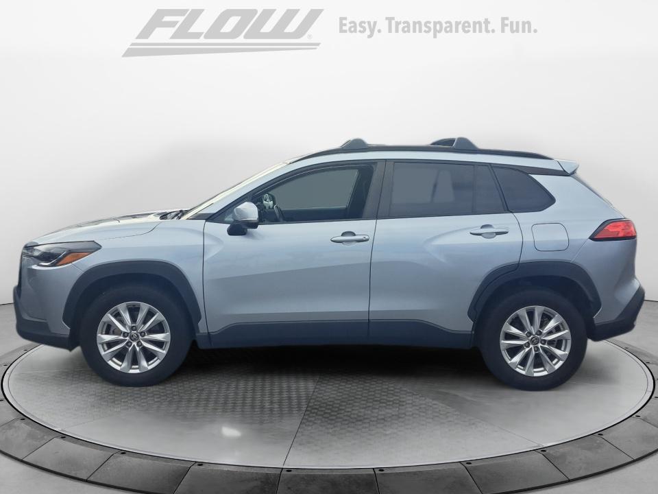 2022 Toyota Corolla Cross LE
