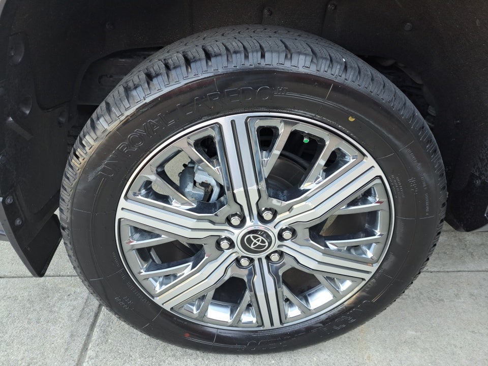 2024 Toyota Sequoia Capstone