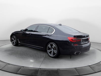 2016 BMW 750i 750i