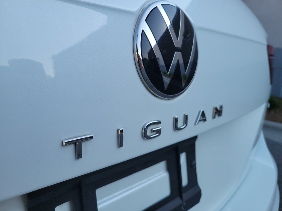 2022 Volkswagen Tiguan SEL R-Line