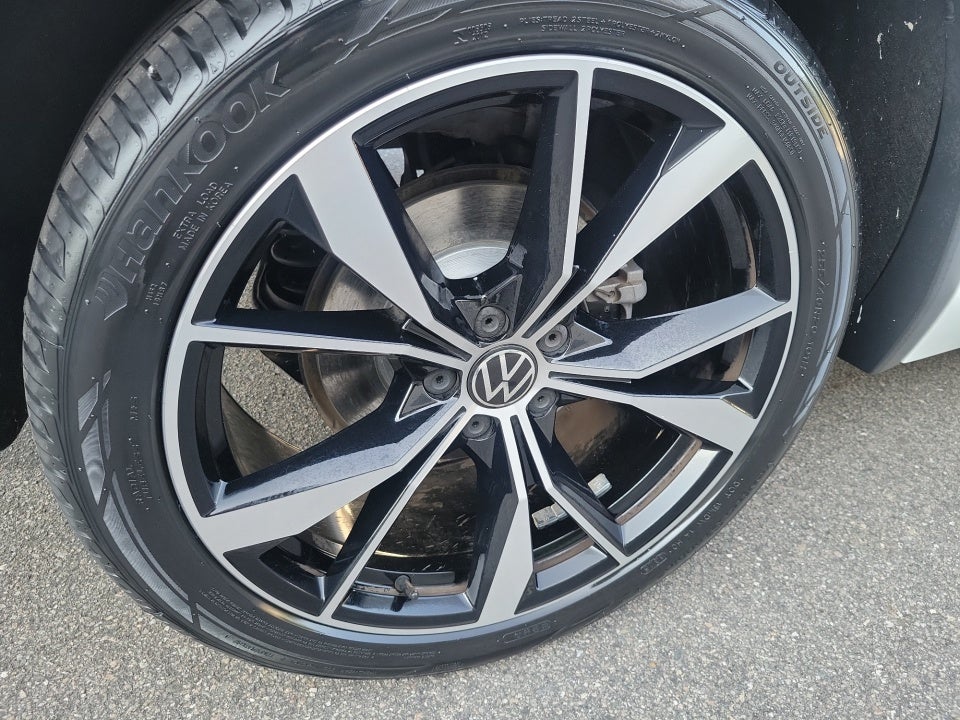2022 Volkswagen Tiguan SEL R-Line