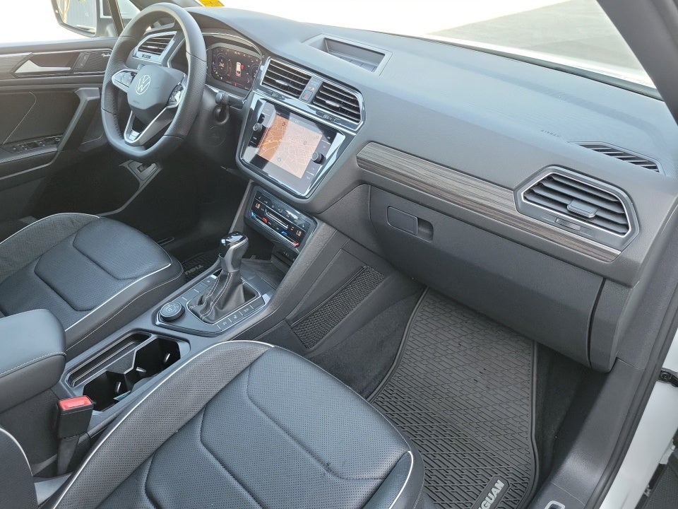 2022 Volkswagen Tiguan SEL R-Line