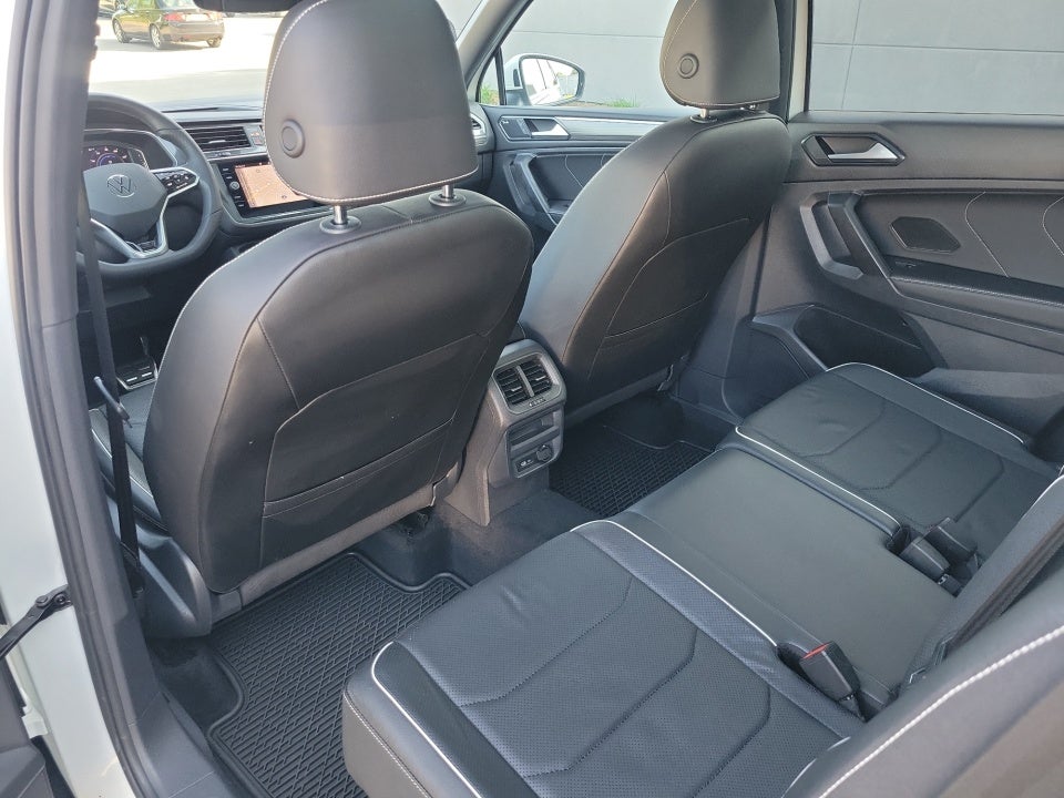 2022 Volkswagen Tiguan SEL R-Line
