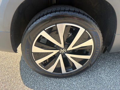 2023 Volkswagen Taos SE