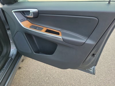 2017 Volvo XC60 T6 Inscription