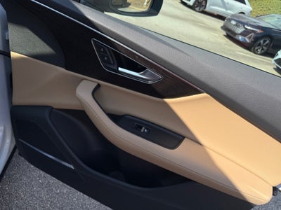 2022 Audi Q7 Premium Plus 55 TFSI quattro Tiptronic